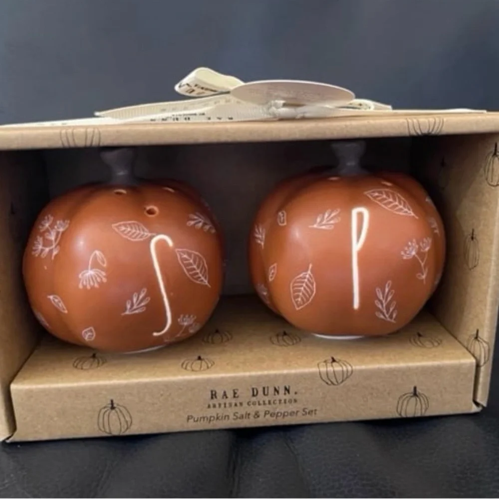 Thanksgiving Rae Dunn Pumpkin Salt and Pepper Shakers